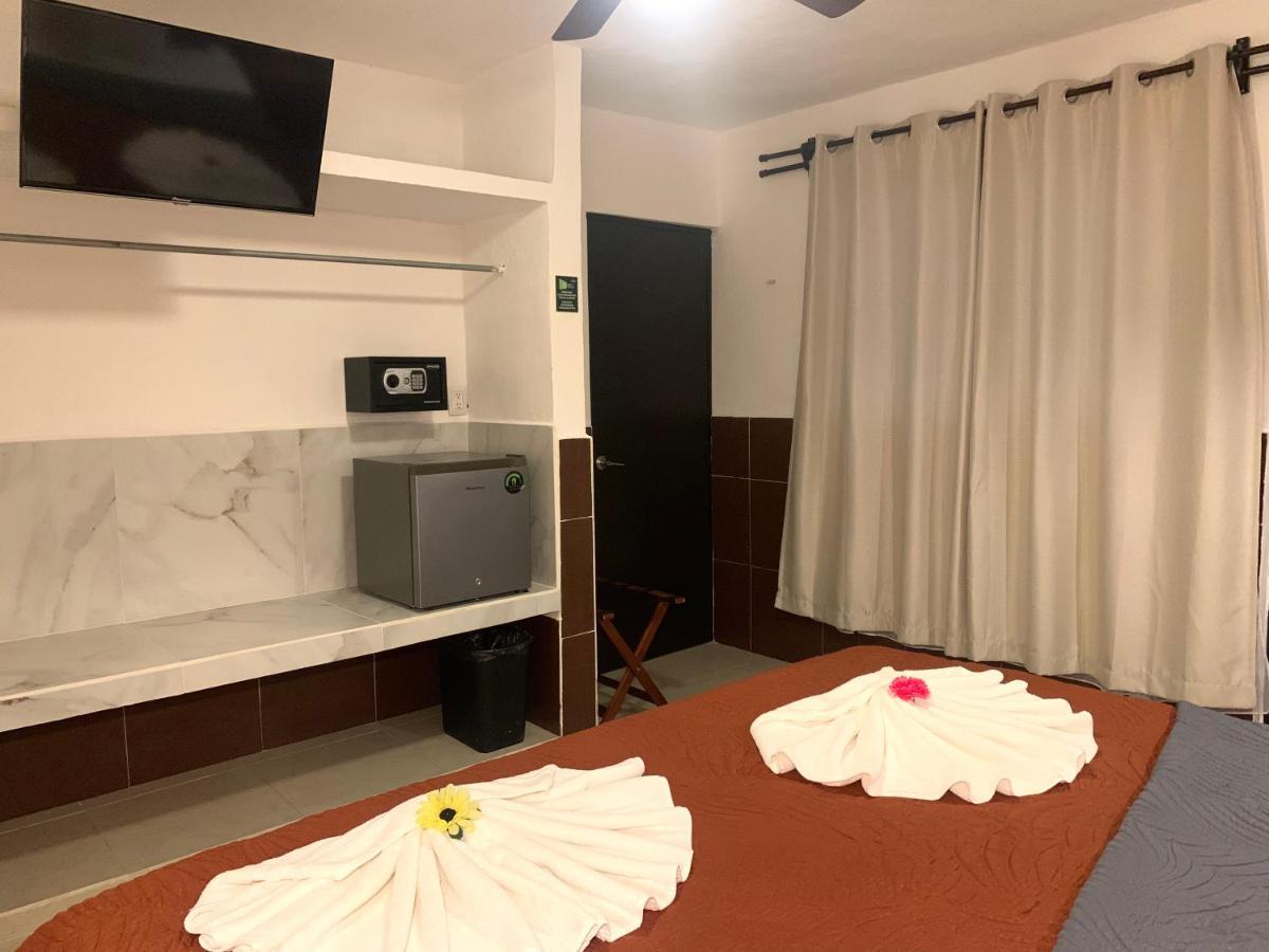 Hotel La Casa Del Capi Isla Holbox Екстериор снимка